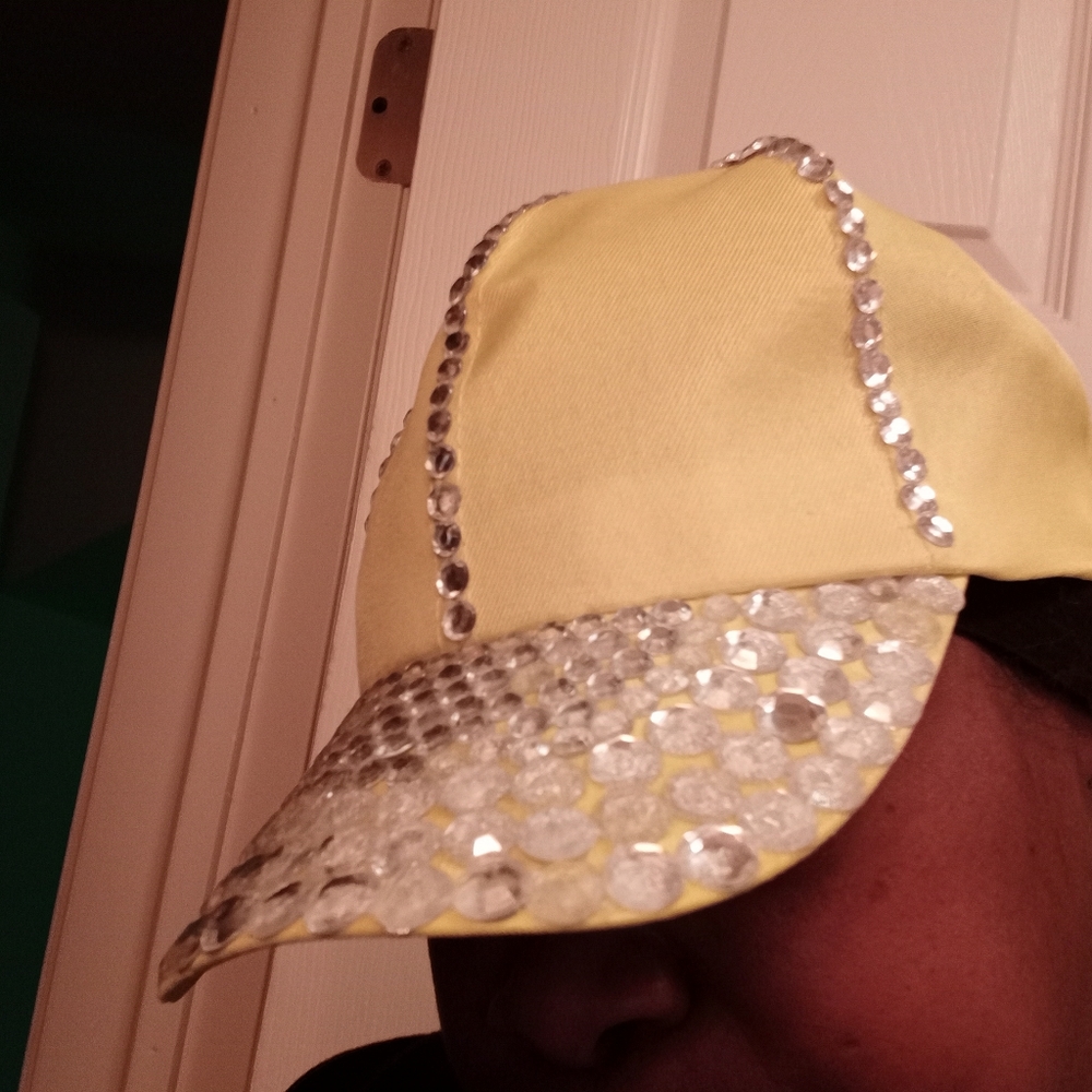 Baseball cap - Picture 2 of 5